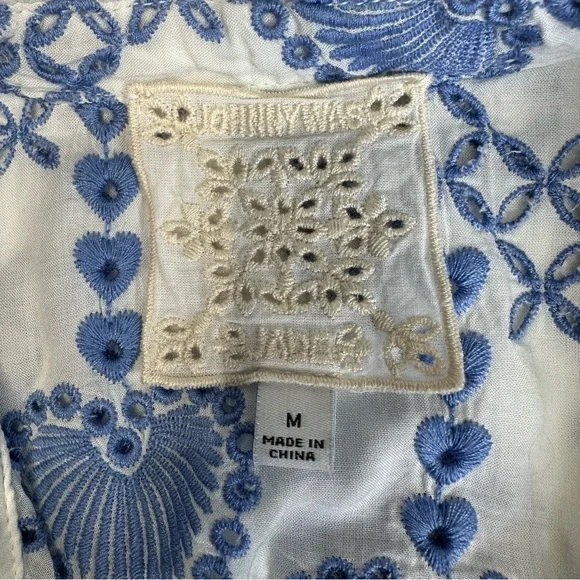 Johnny White Maeve 3/4 Sleeve Button Down w/blue heart embroidery. Size M. EUC! - Picture 5 of 10